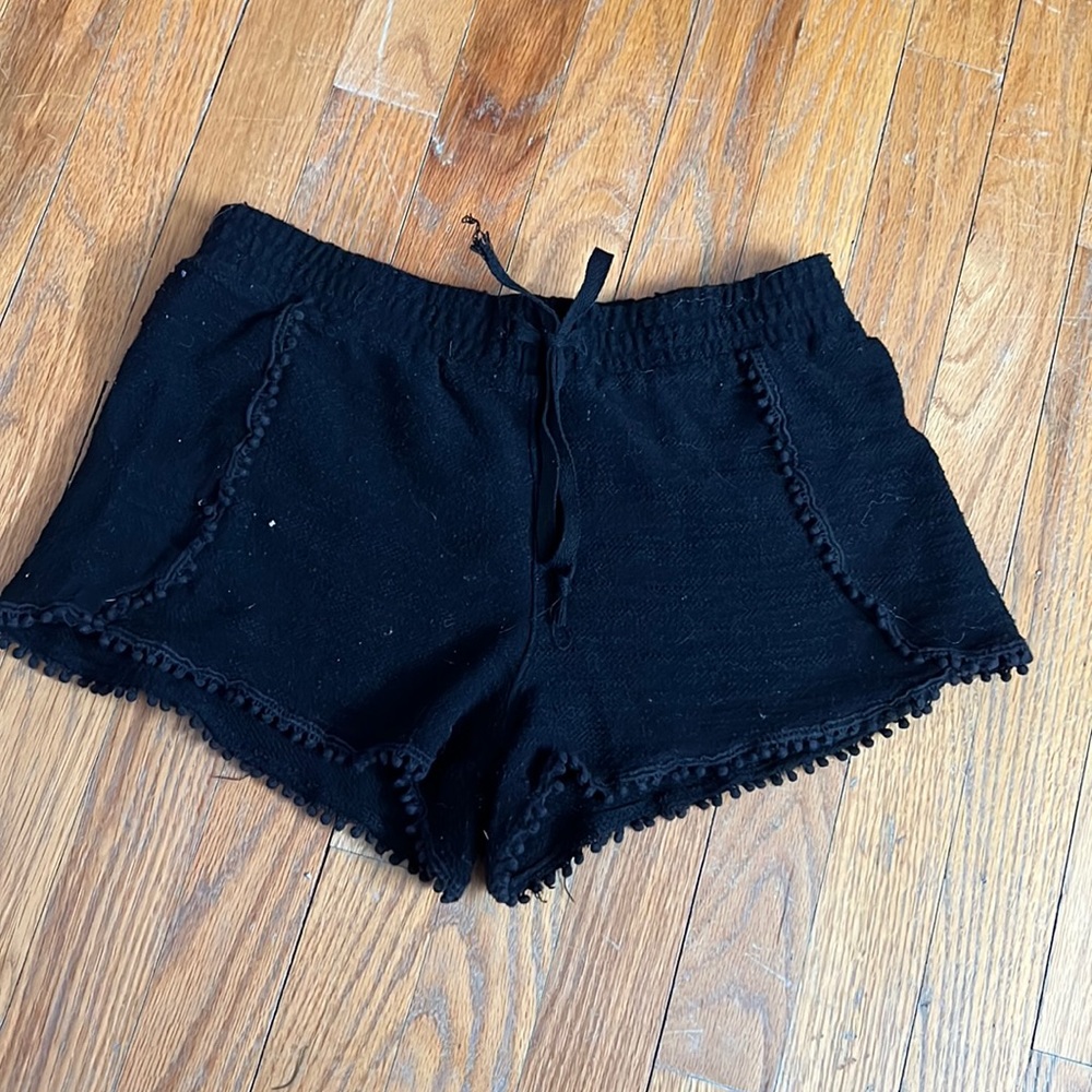 Women’s Black Derek Heart Shorts Size Medium